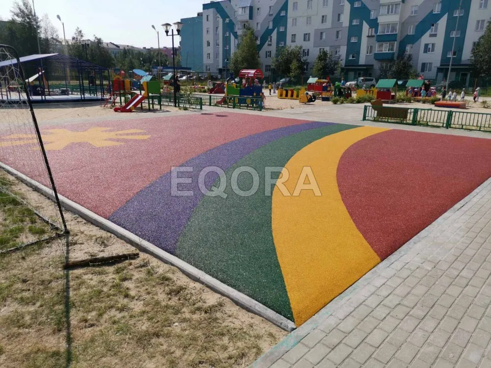 Подходит ли резиновое покрытие для детских площадок в Заводоуковске?